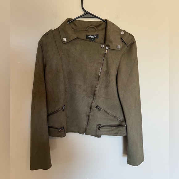 Cropped Jacket - Picture 1 of 3